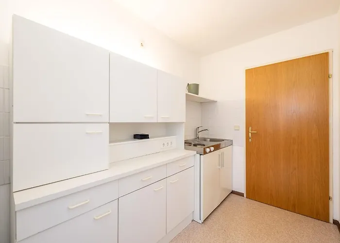 Base - By Mynests 公寓