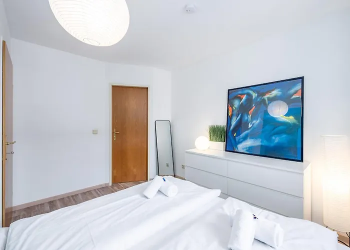 شقة Base - By Mynests